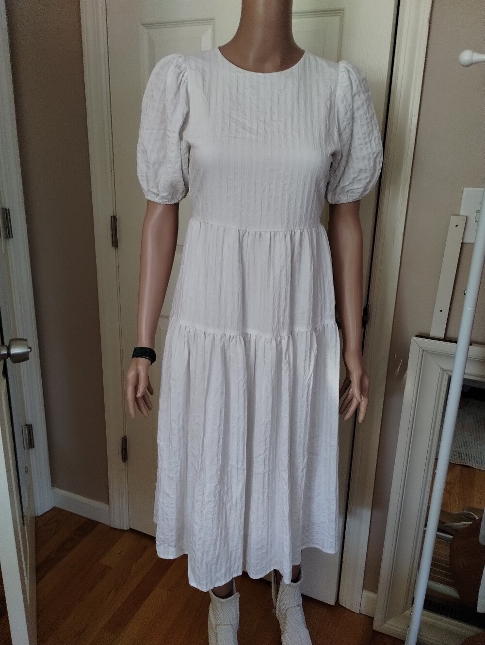 Moon River White Puff Sleeve Tiered Midi Dress - Women XS